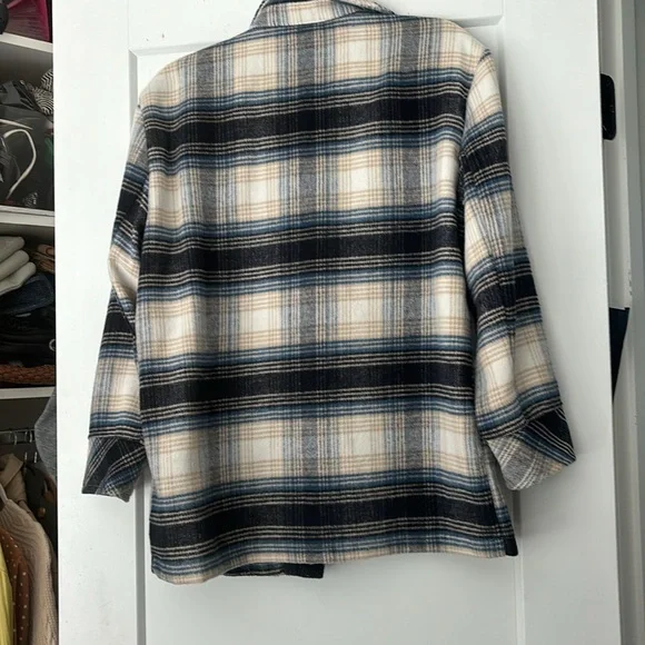 Jacket - Picture 3 of 3